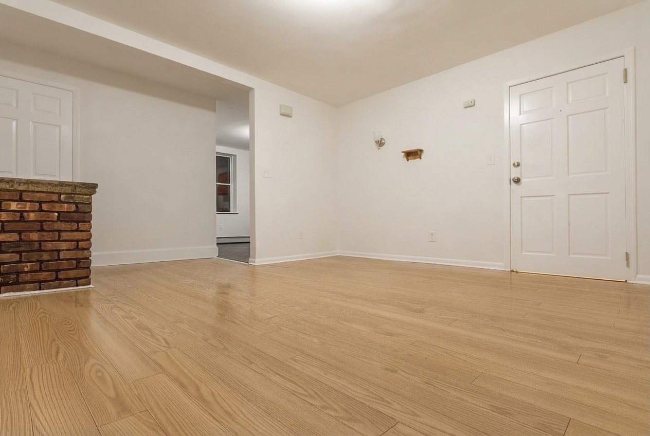 156 Boyd Ave - Photo 2 of 7
