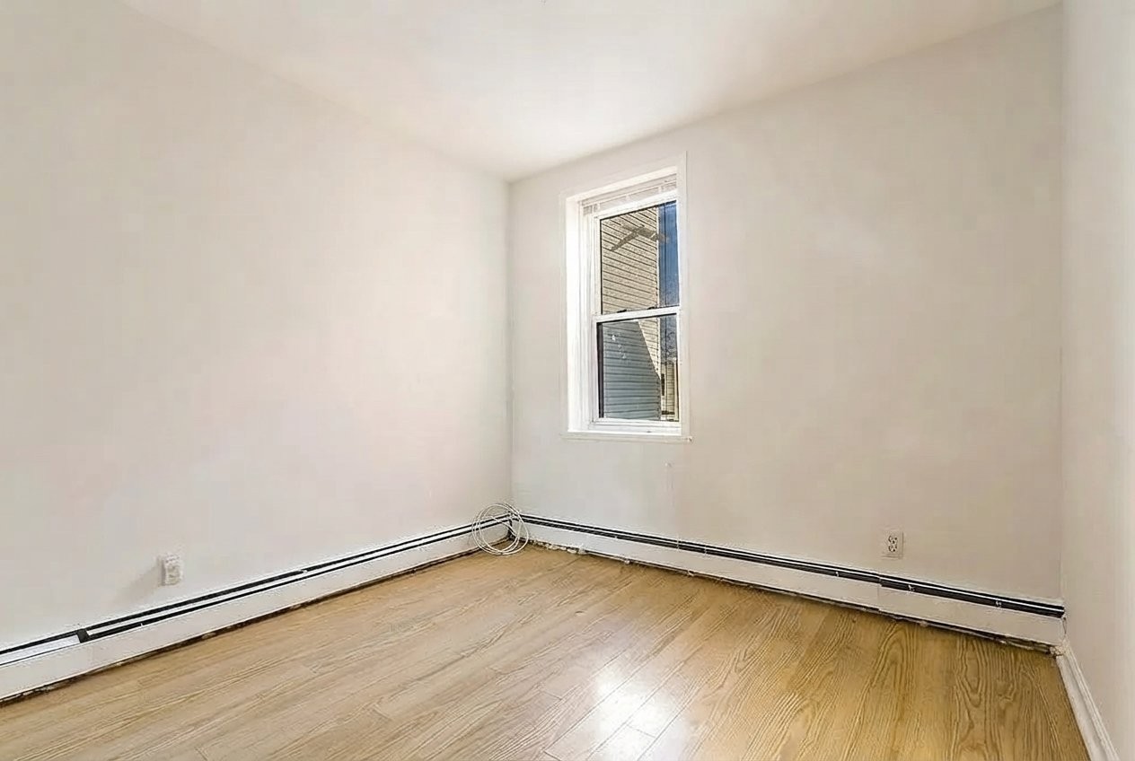 156 Boyd Ave - Photo 4 of 7