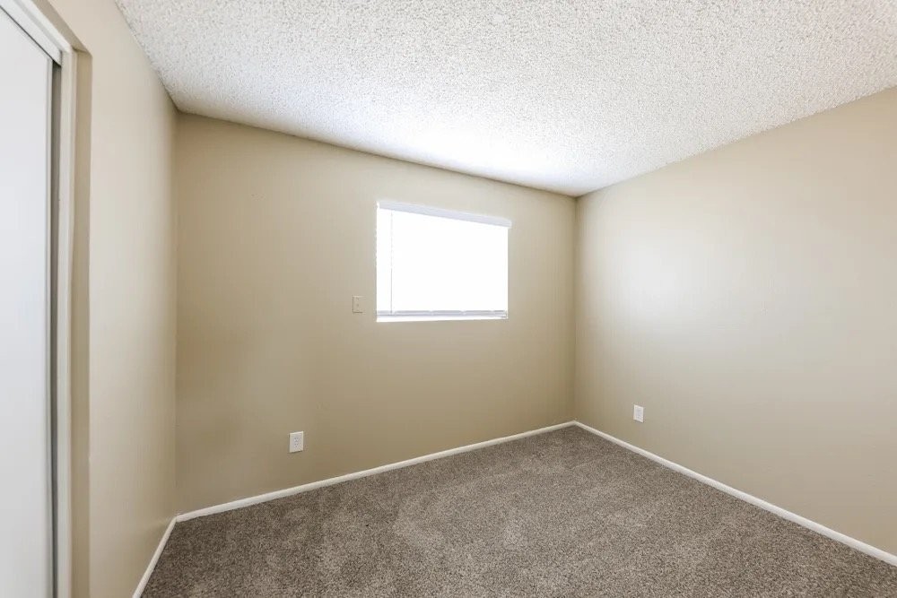 4428 E Alta Vista Rd - Photo 2 of 14