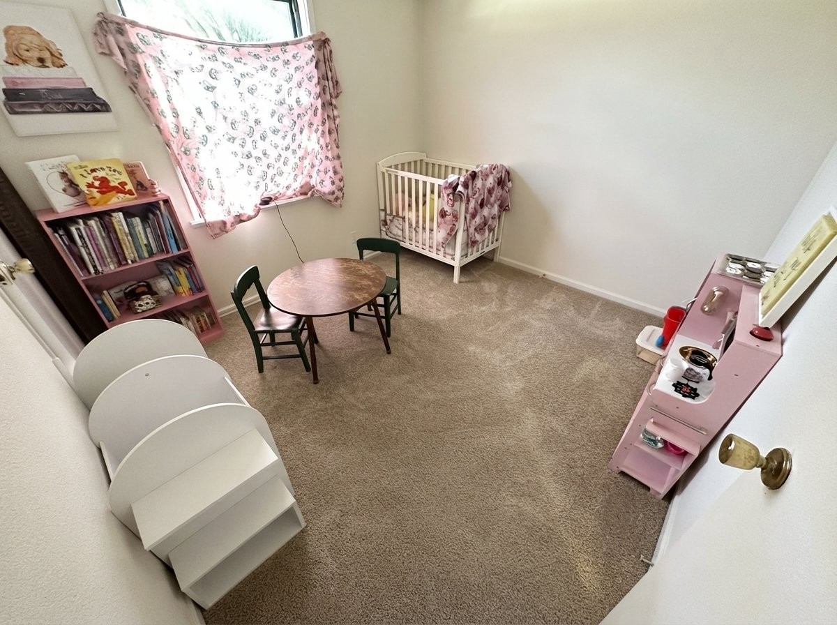 1101 Karen Dr - Photo 5 of 13