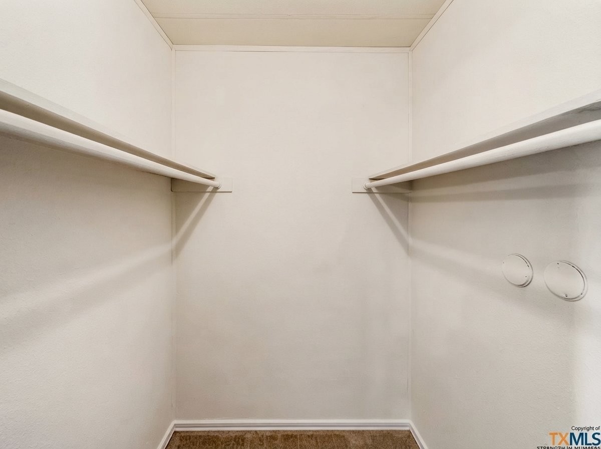 1101 Karen Dr - Photo 6 of 13
