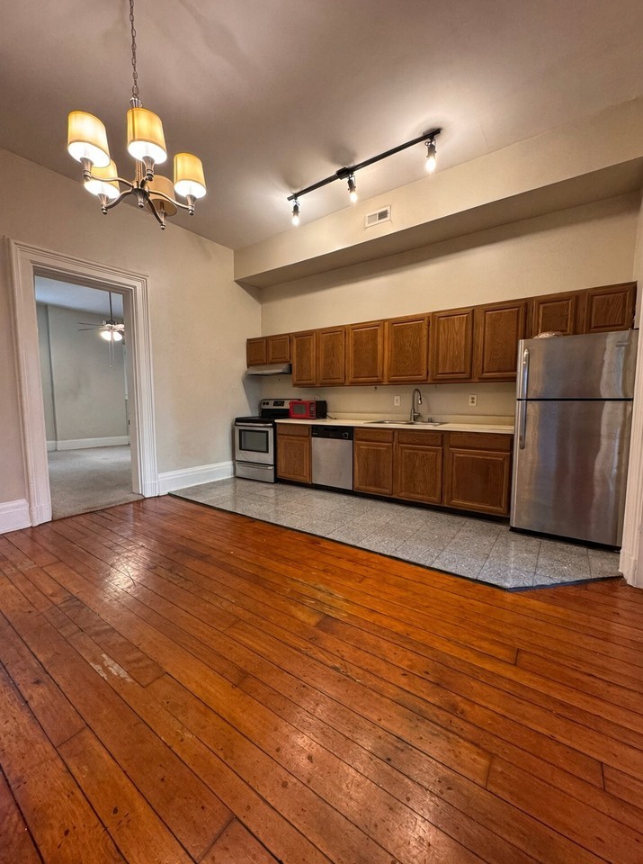 521 Liberty Hl