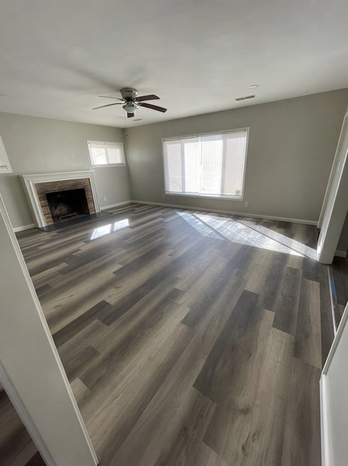 406 E Walnut Ave - Photo 6 of 6