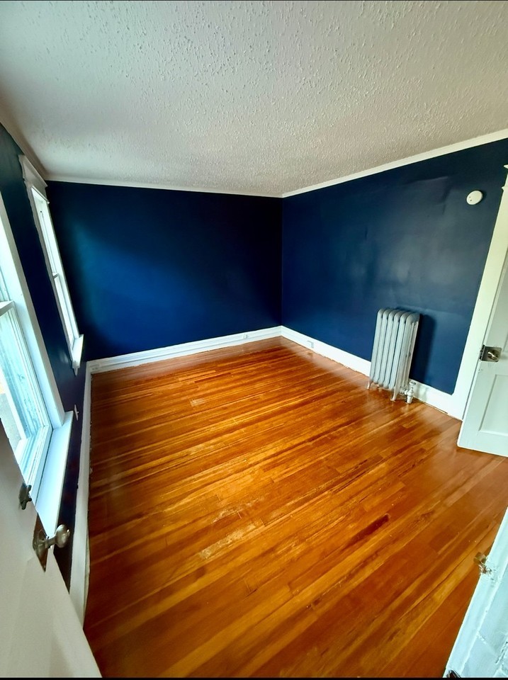 19 Grove St #2 - Photo 5 of 11