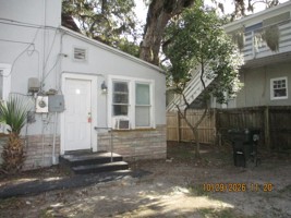featured image of 920 Ridgewood Ave #2