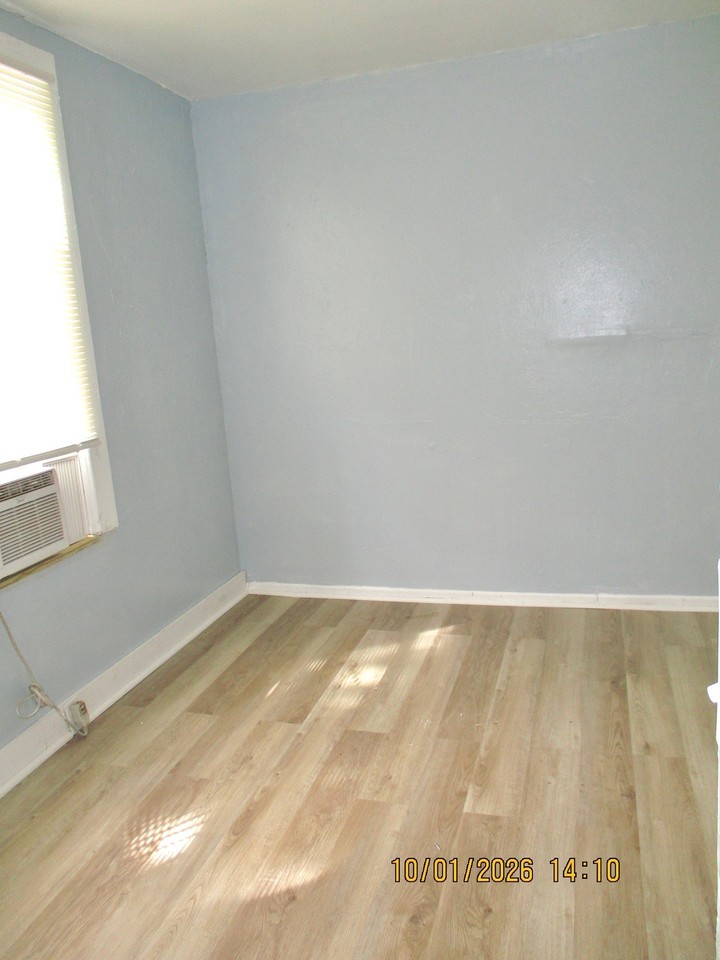 920 Ridgewood Ave #2 - Photo 4 of 9