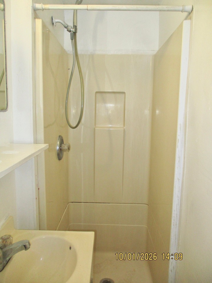 920 Ridgewood Ave #2 - Photo 7 of 9