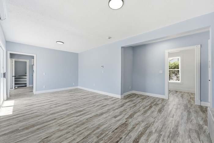 60 Barrison St - Photo 5 of 14