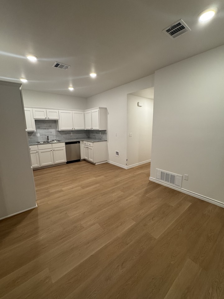 421 East Beeline Lane - Photo 3 of 17