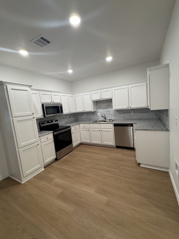 421 East Beeline Lane - Photo 4 of 17