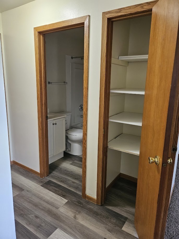 313 E Market St - Photo 5 of 12