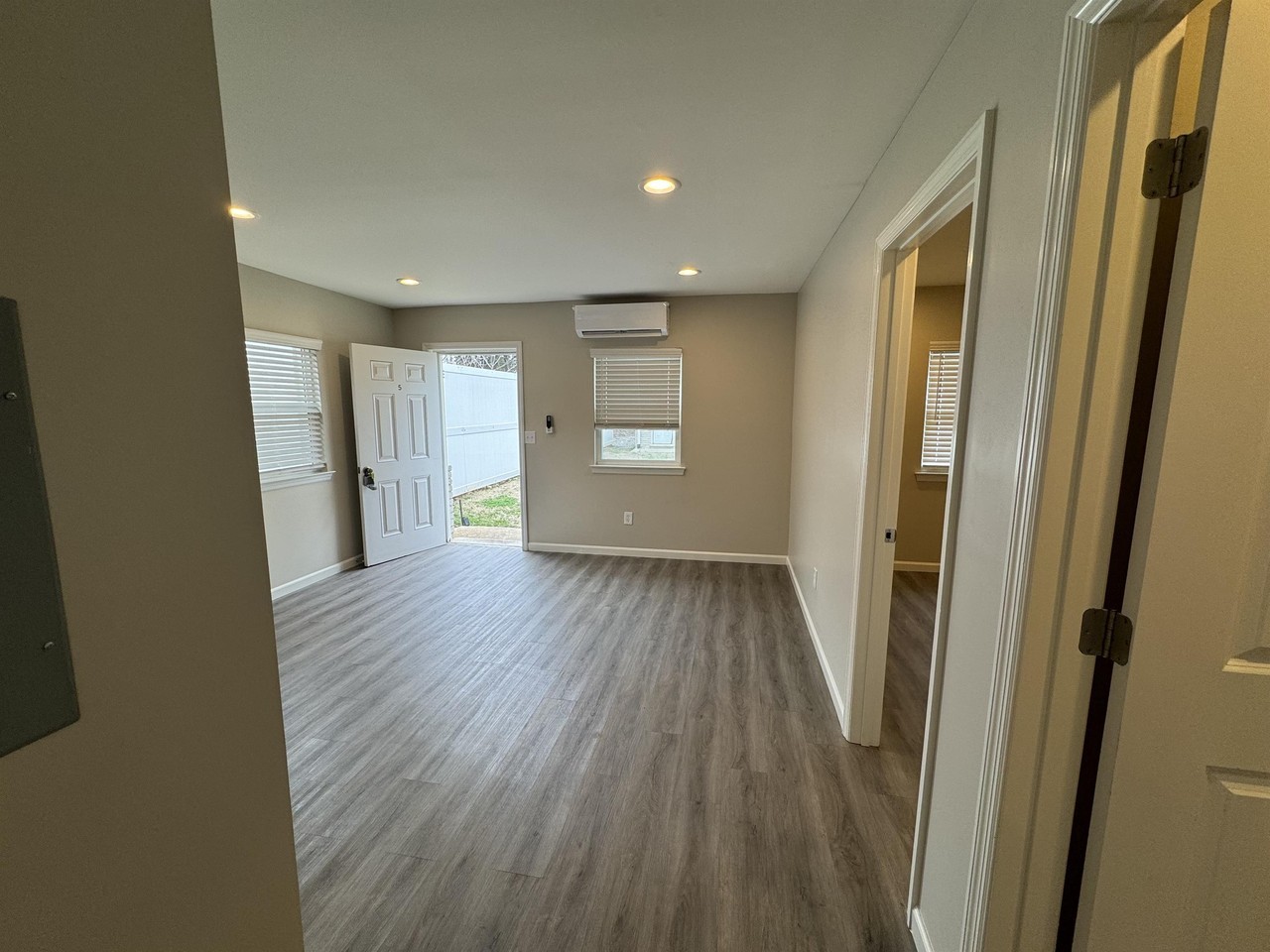 205 Stone Street Northwest - Photo 5 of 28