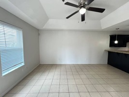 featured image of 800 Daffodil Ave