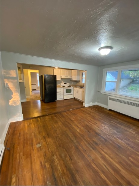 1235 32nd Street Unit B - Photo 4 of 30