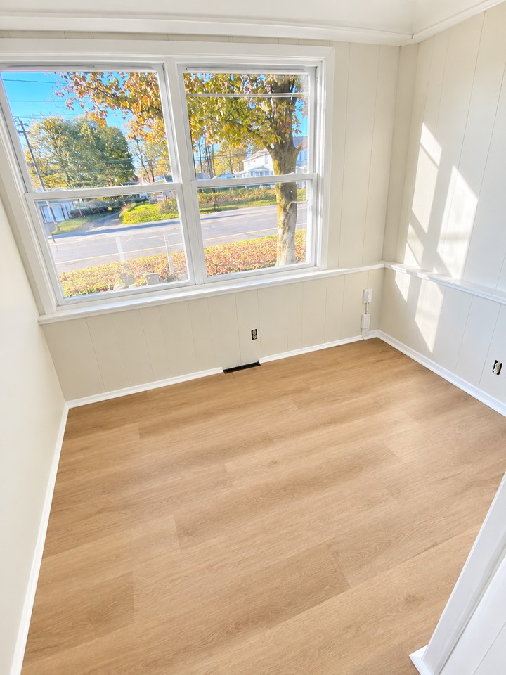 447 Troy-Schenectady Road - Photo 2 of 8