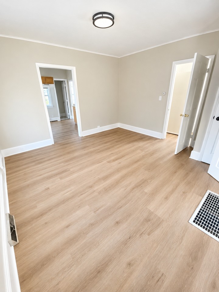 447 Troy-Schenectady Road - Photo 3 of 8