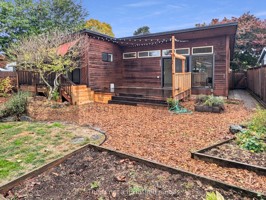 featured image of 8512 Ne Sacramento St #1