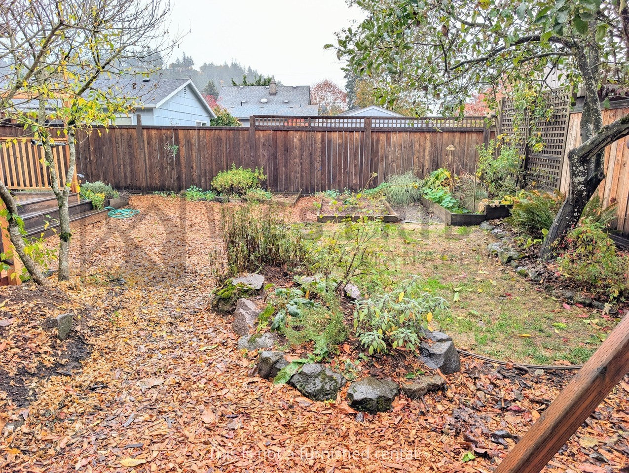 8512 Ne Sacramento St #1 - Photo 4 of 15