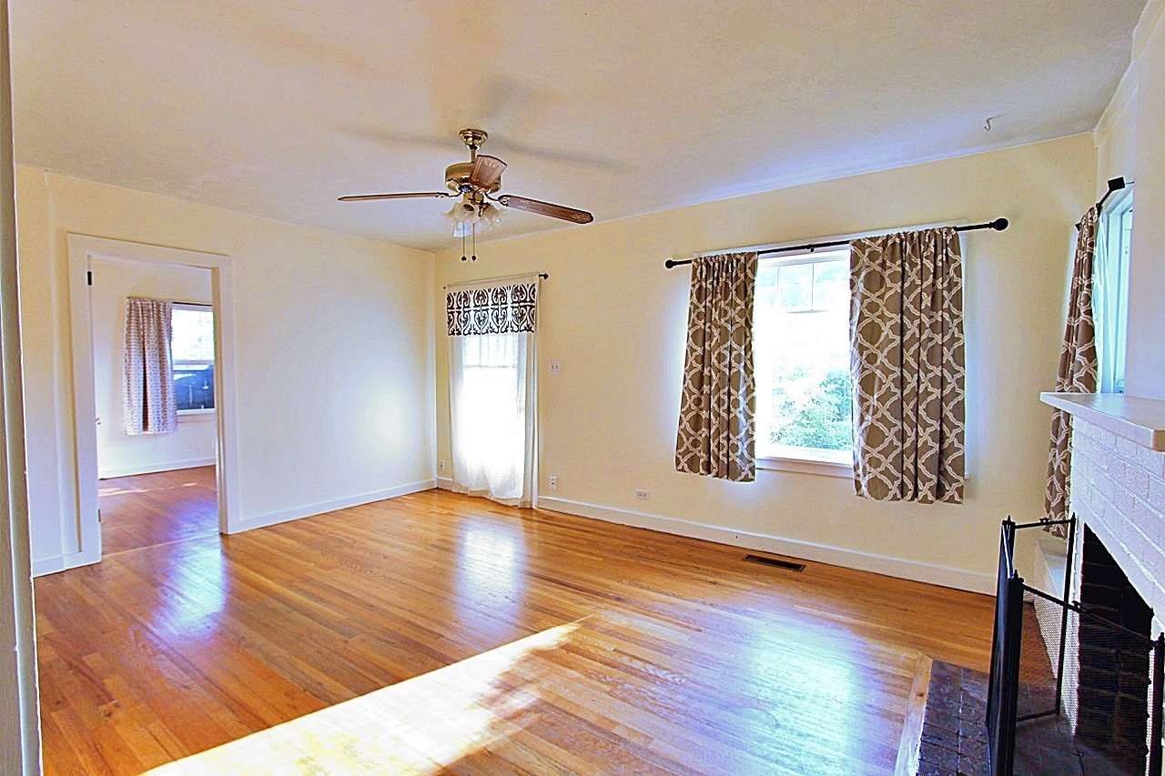 7405 N Fenwick Ave #1 - Photo 3 of 24