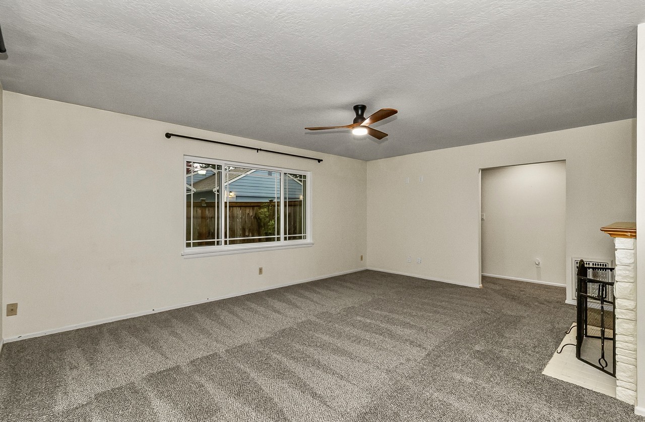 6901 Columbia Ct #1 - Photo 7 of 35