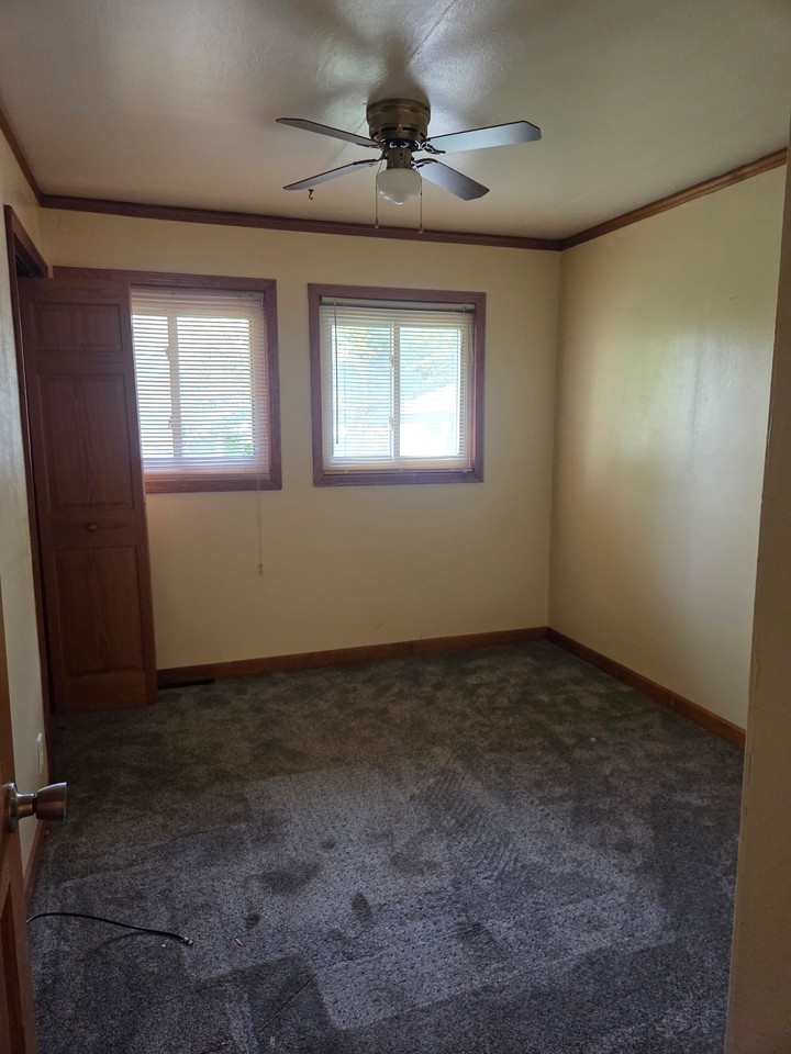 7276 S 37th Pl #1 - Photo 6 of 10