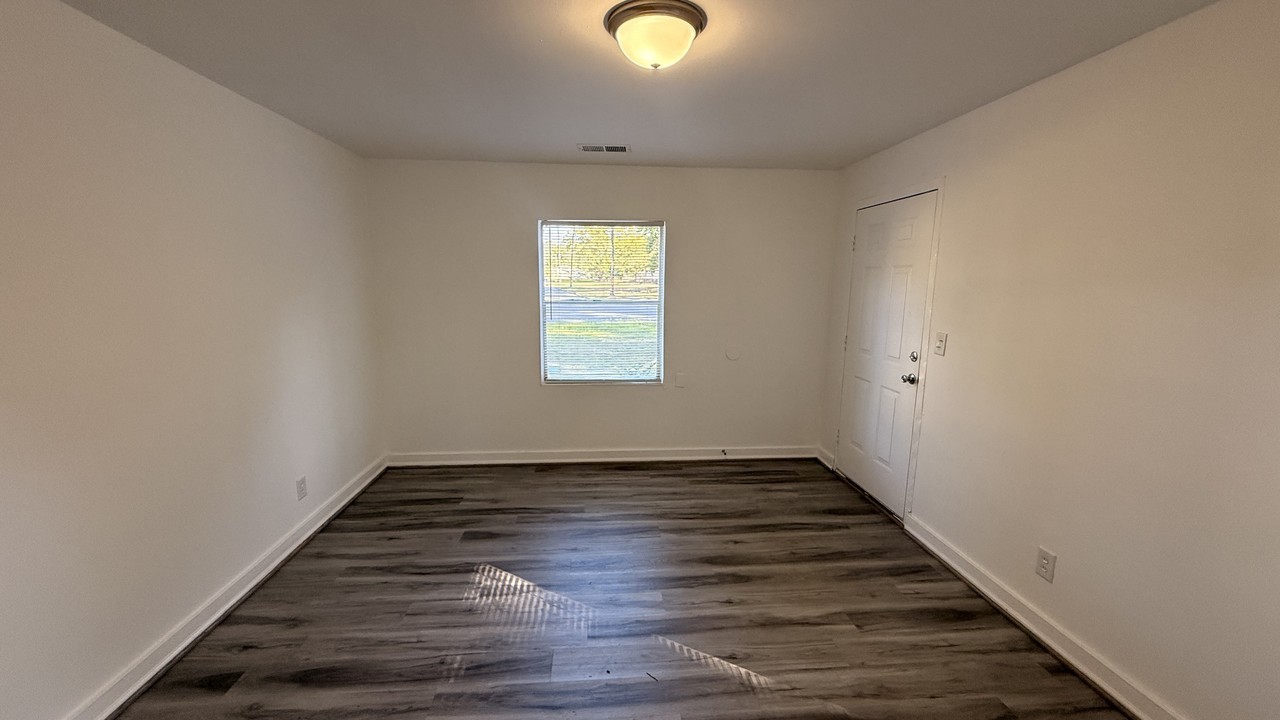 1738 Creekway Ave Sw #1 - Photo 2 of 8