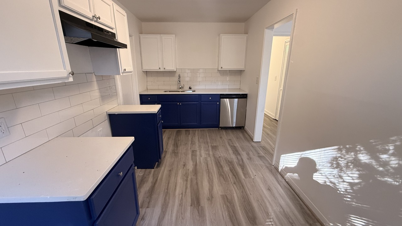 1738 Creekway Ave Sw #1 - Photo 3 of 8
