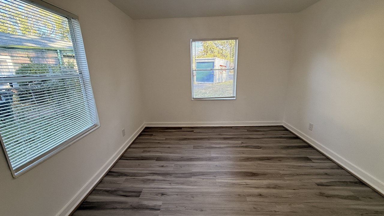 1738 Creekway Ave Sw #1 - Photo 7 of 8