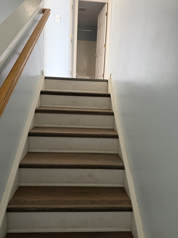 204 Hadley Commons Dr #1 - Photo 6 of 14
