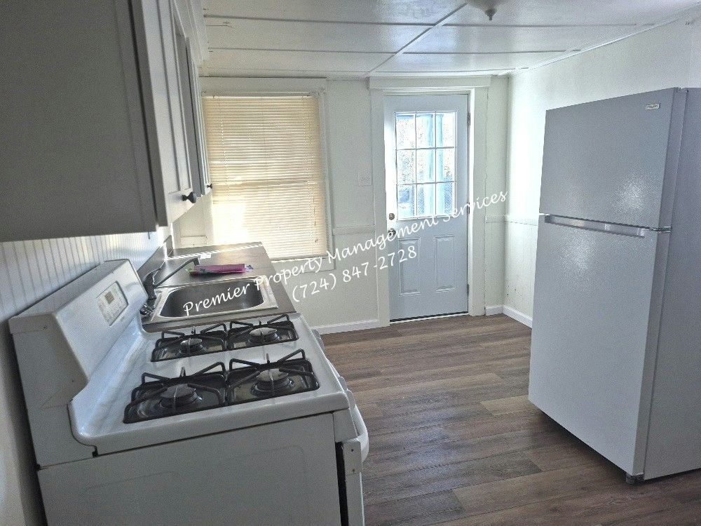 914 School Street, Unit 1 - Photo 3 of 12