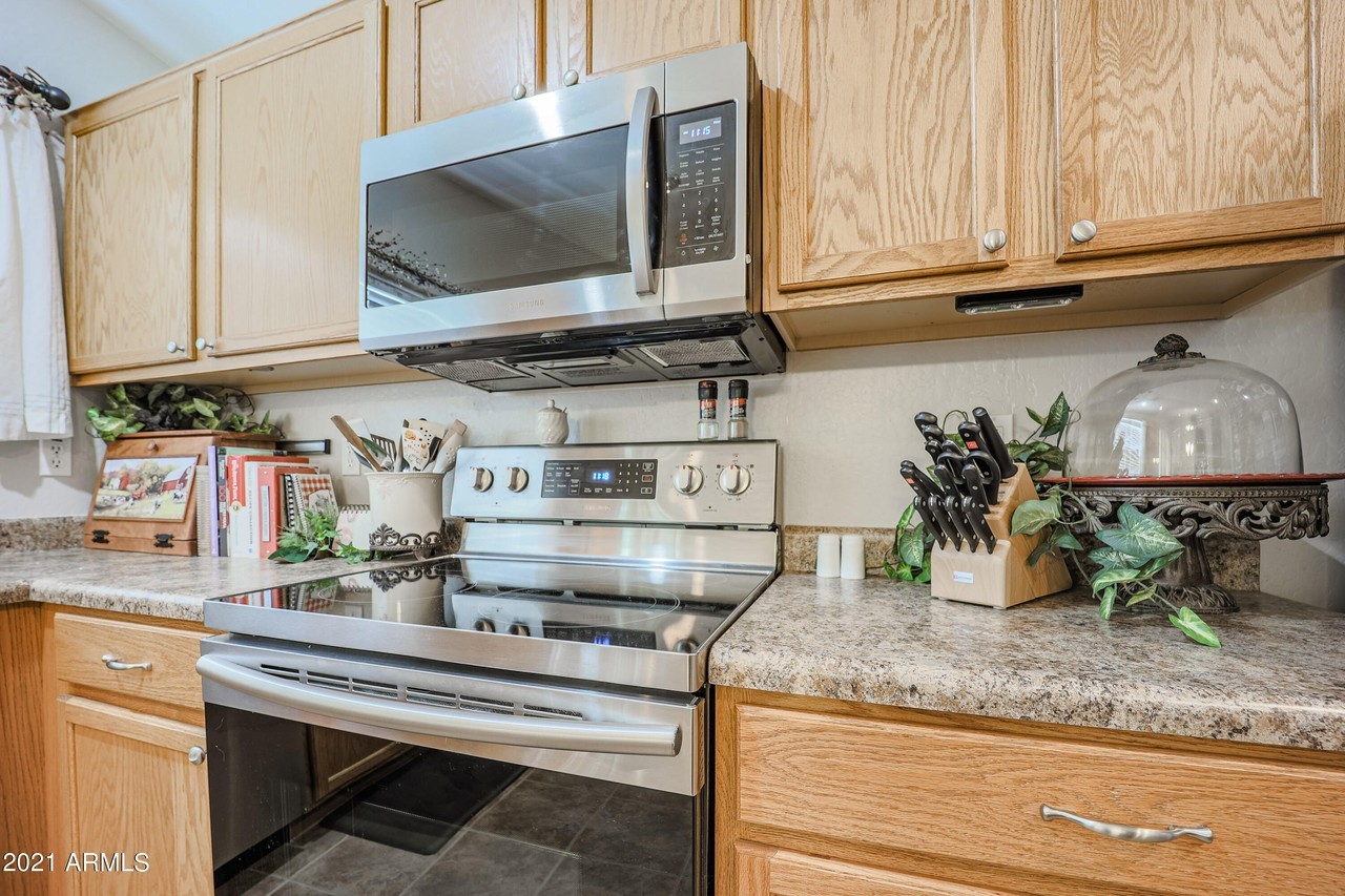 15150 W Woodlands Ave - Photo 7 of 24