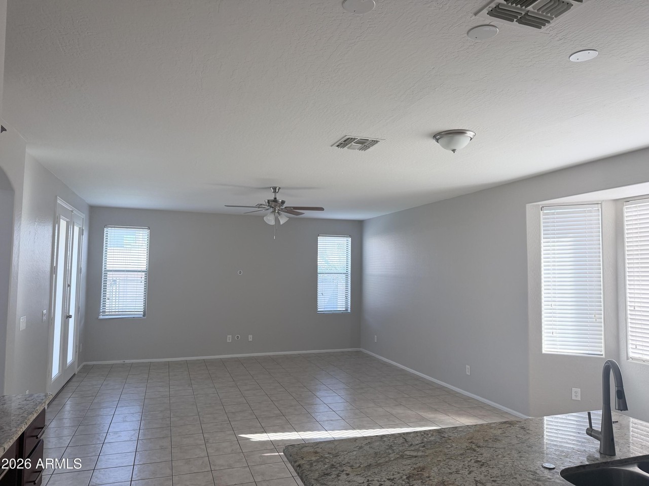 25777 W Miami St - Photo 4 of 20