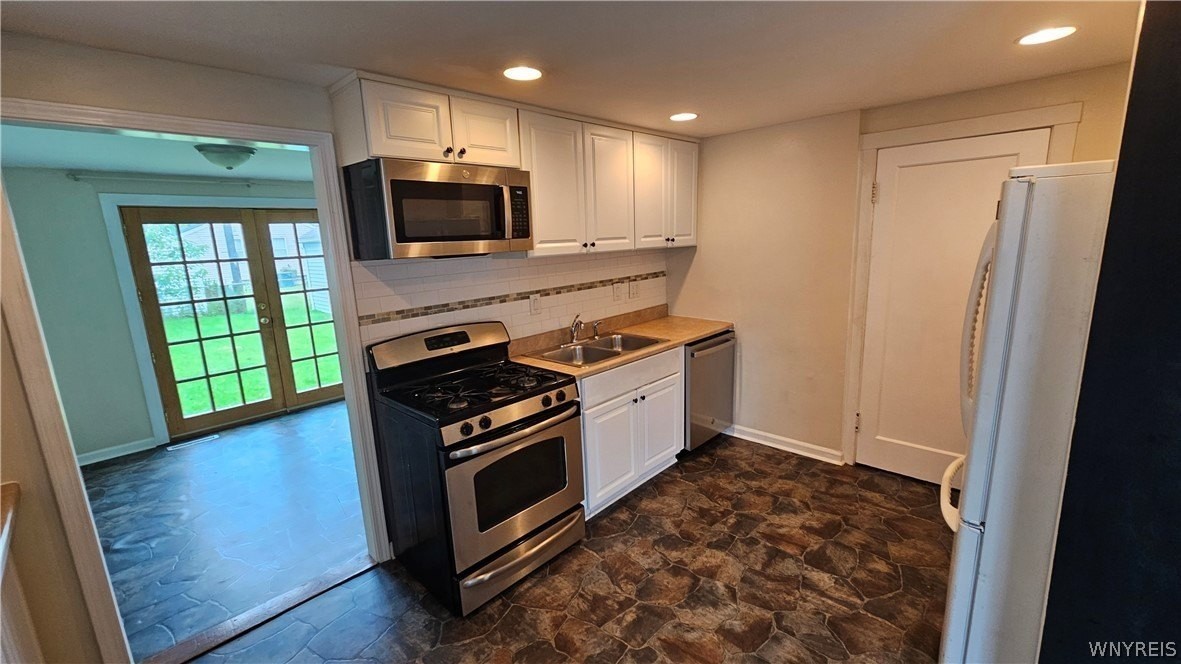 107 Fowler Ave #LEFT - Photo 6 of 27
