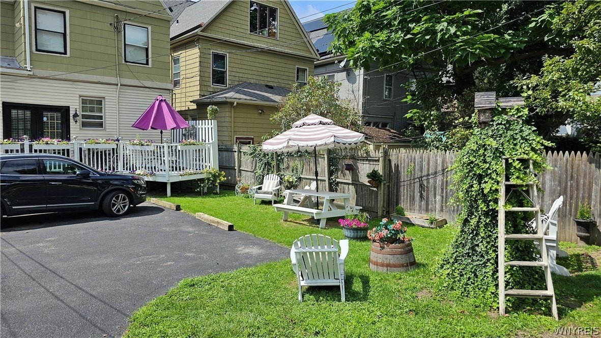 419 Richmond Ave #2 - Photo 4 of 17