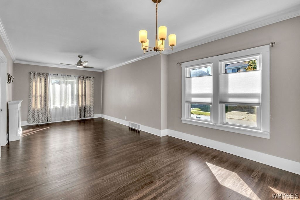 2 Fairchild Pl - Photo 5 of 29