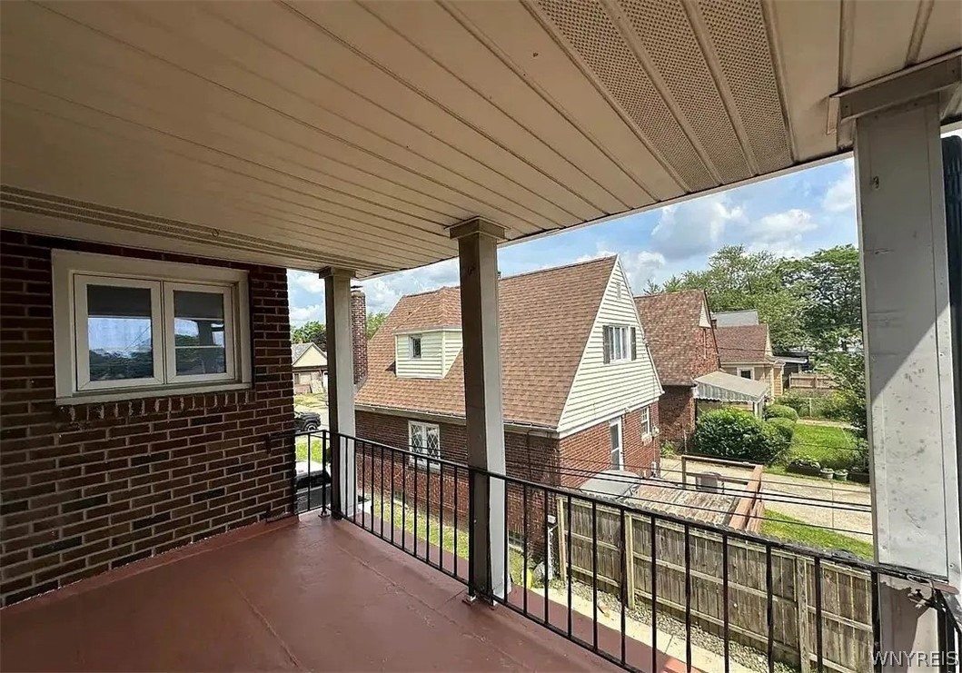 410 Washington Ave - Photo 2 of 11