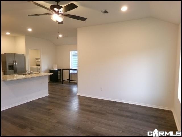 6041 Croft Ave - Photo 3 of 24