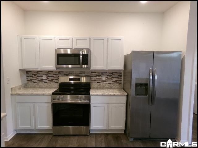 6041 Croft Ave - Photo 6 of 24