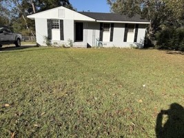 featured image of 1433 Chalbena Ave