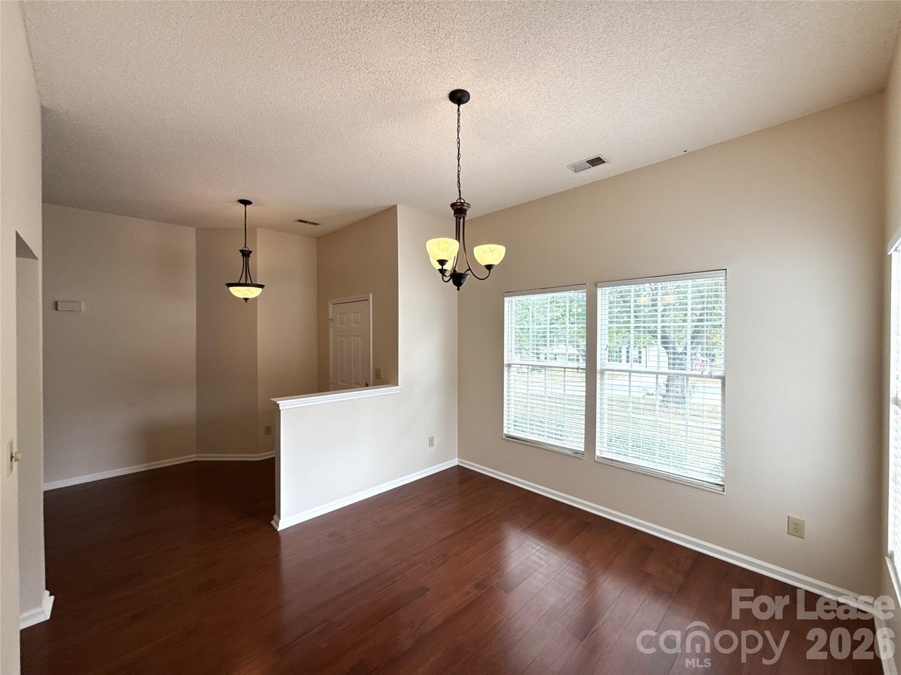 14520 Sapphire Ln - Photo 2 of 20