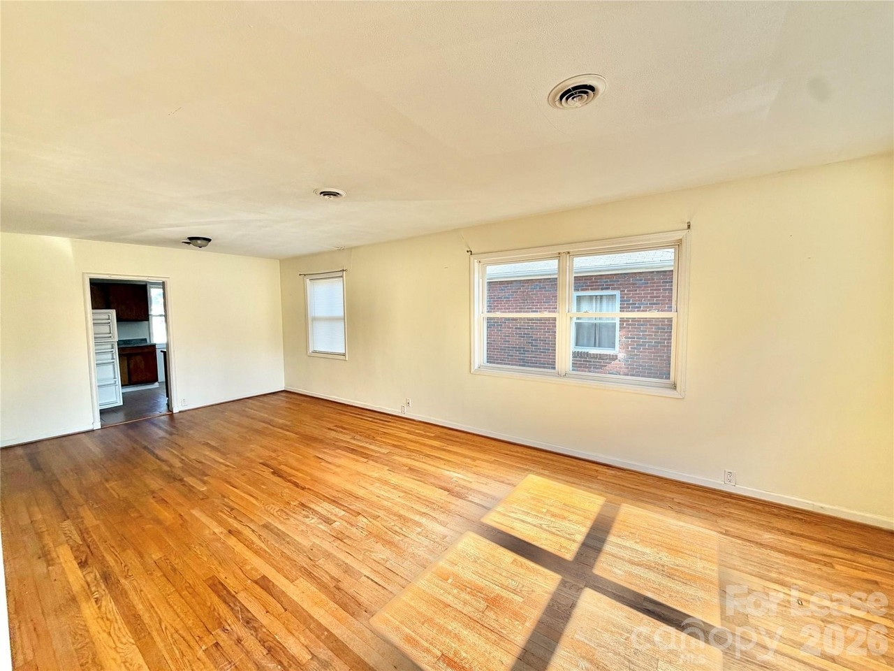 602 Cherry St - Photo 2 of 11