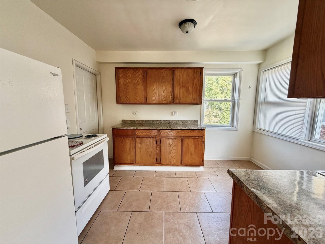 602 Cherry St - Photo 3 of 11