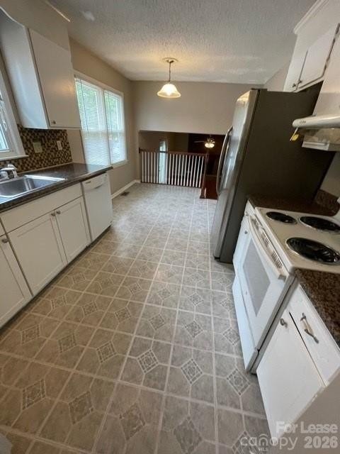 7012 Idlewild Rd - Photo 4 of 12