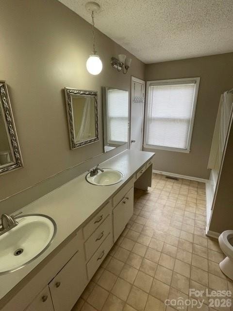 7012 Idlewild Rd - Photo 7 of 12