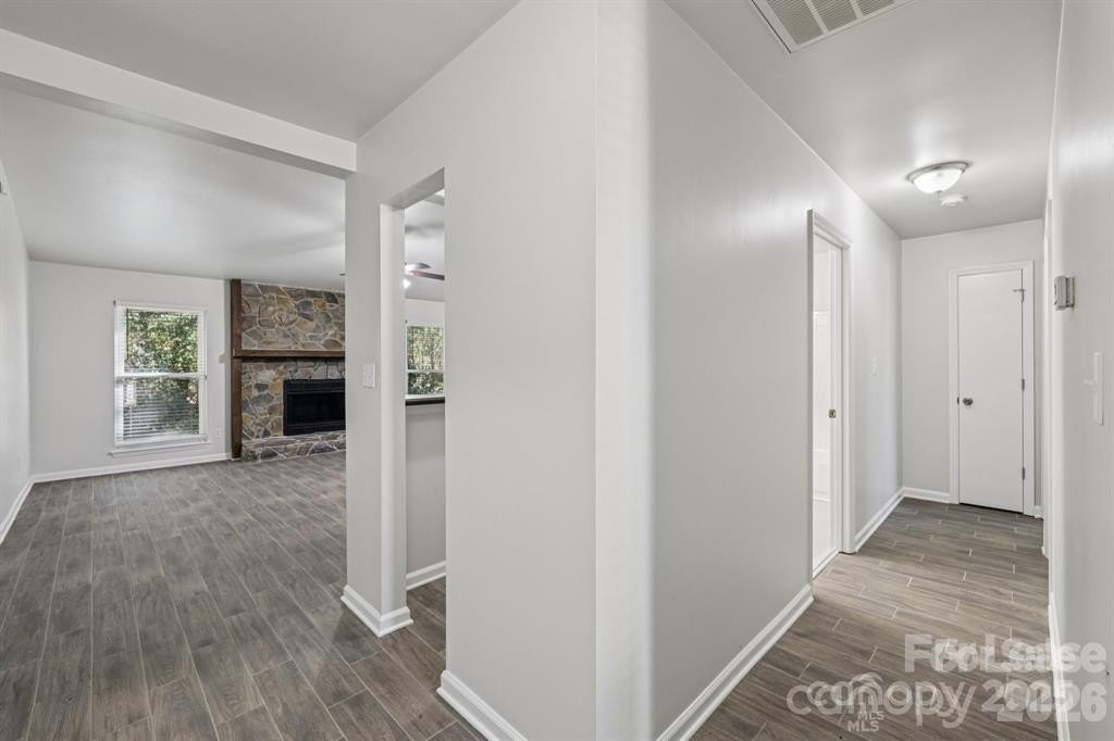 7030 Huntsmaster Dr - Photo 5 of 34