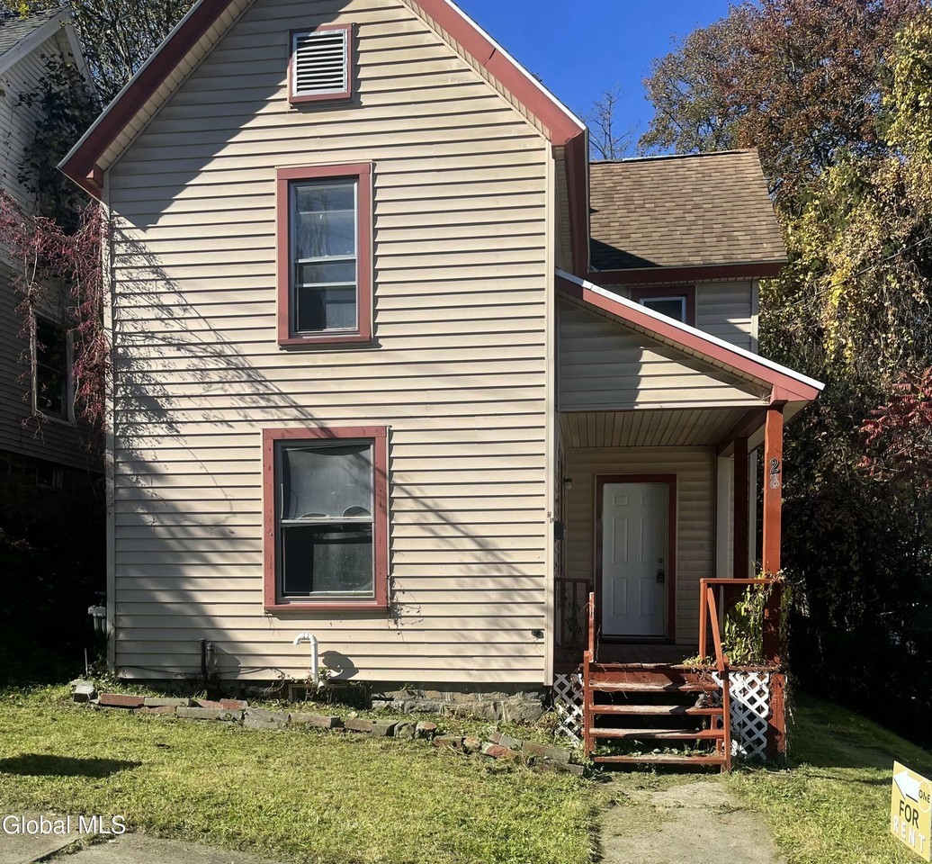 28 Orchard St - Photo 2 of 15