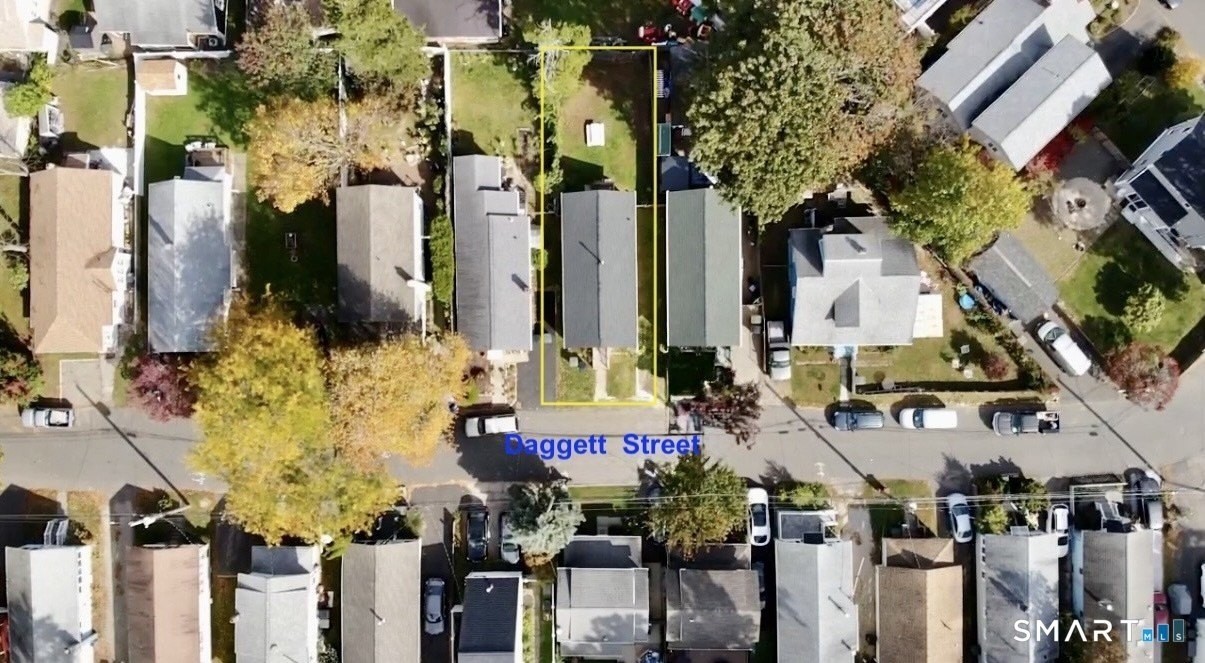 21 Daggett St - Photo 2 of 15