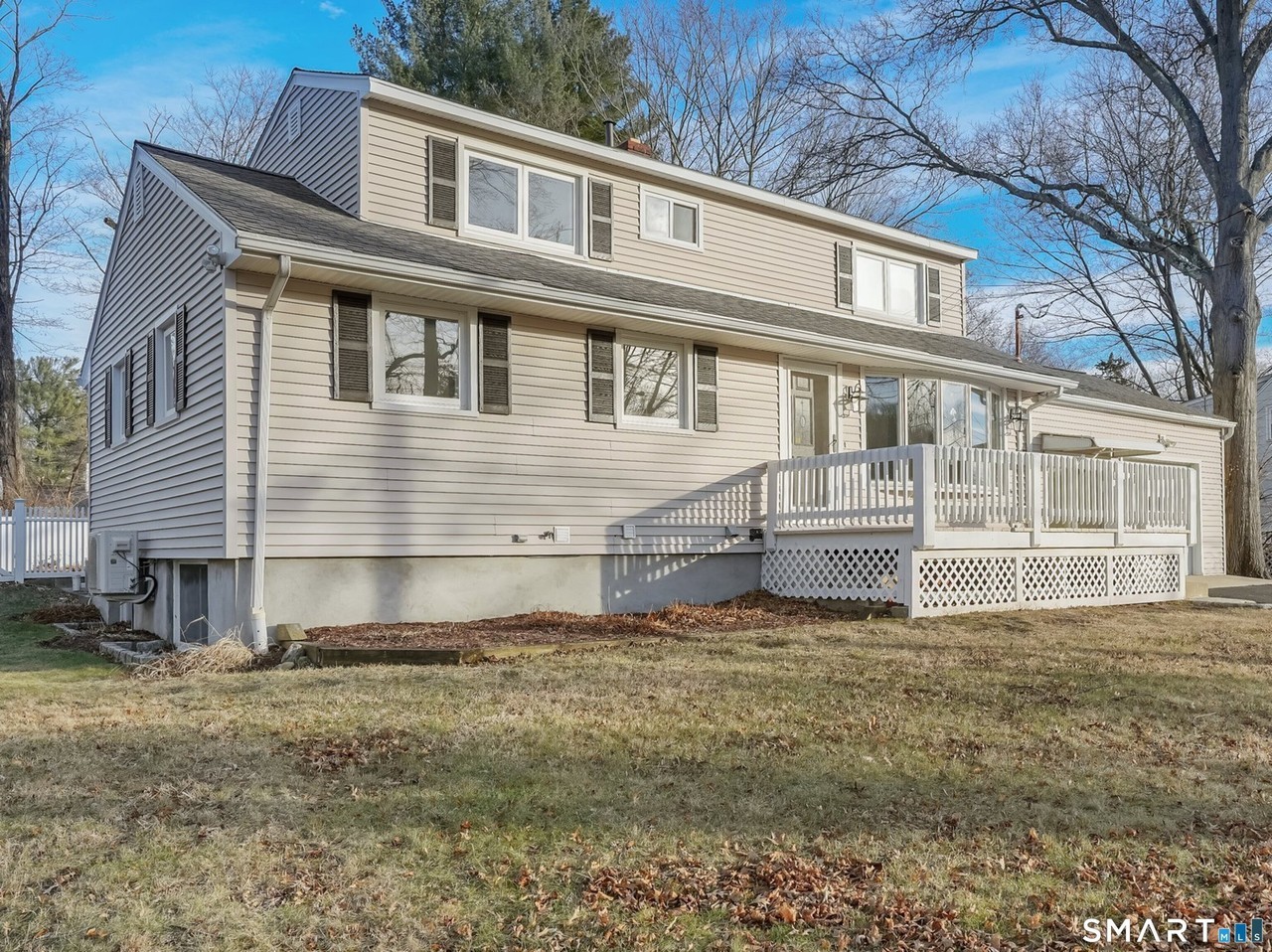 80 Sasapequan Rd - Photo 2 of 34