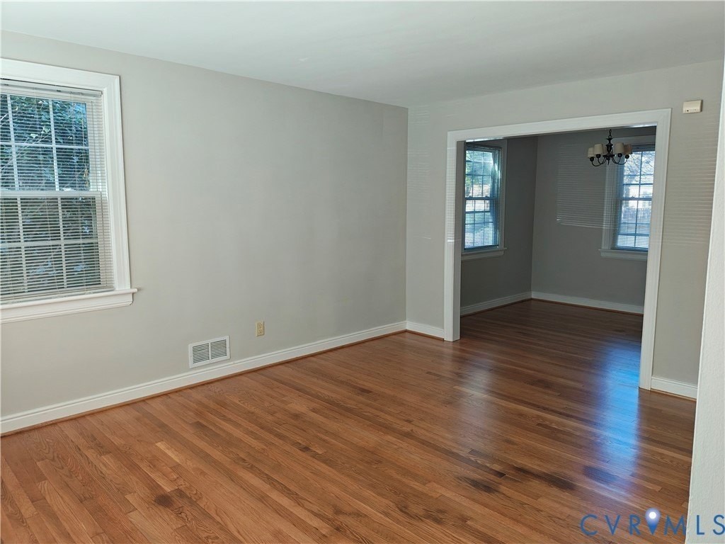 4706 Cutshaw Ave - Photo 3 of 23
