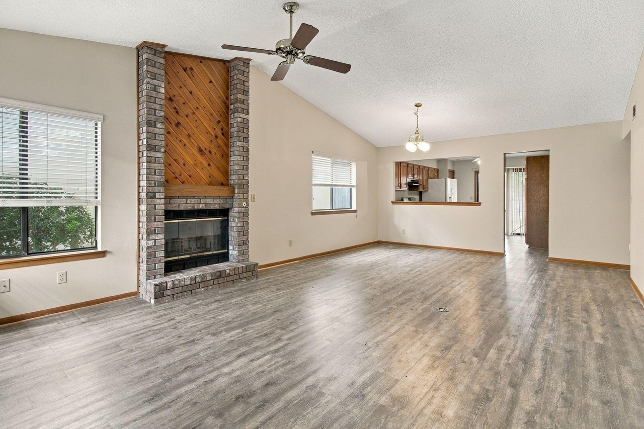 3809 Cherrywood Ct - Photo 3 of 26